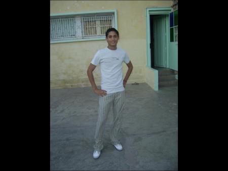 voila cé charafff aboubakerr cé mon meilleur ami  nachattt   m3a had  siyeedd lah i3emerhhaa darr hhhhhhhhh