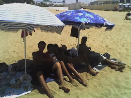 sous le parasol